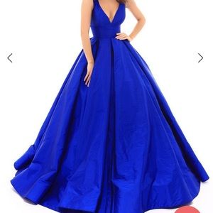 Tarik Ediz prom dress